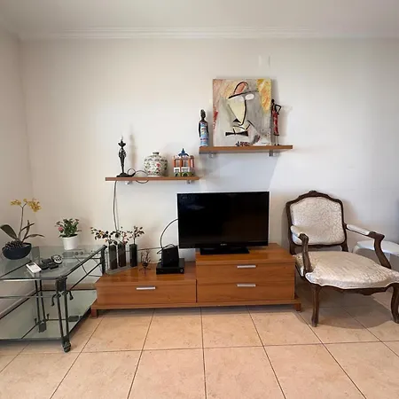 Apartment Lobo