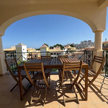 Apartment Lobo *
